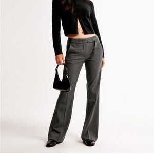 ABERCROMBIE & fitch• mini belt flared pants